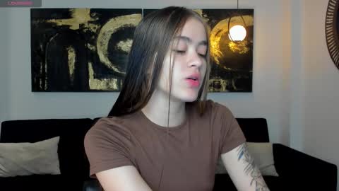  Maia  online show from January 18, 5:50 pm