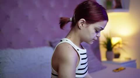  Maia  online show from March 29, 8:42 pm