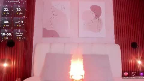Snapshot of maiasweet_ chatting on June 14, 1:58 am MAIA online show from June 14, 1:58 am