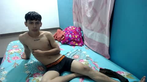 Snapshot of maicol_gomez chatting on March 31, 2:24 am maicol online show from March 31, 2:24 am