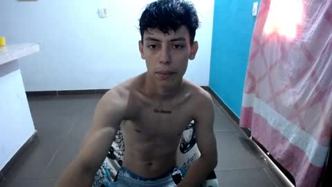 Snapshot of maicol_gomez chatting on April 2, 3:42 pm maicol online show from April 2, 3:42 pm