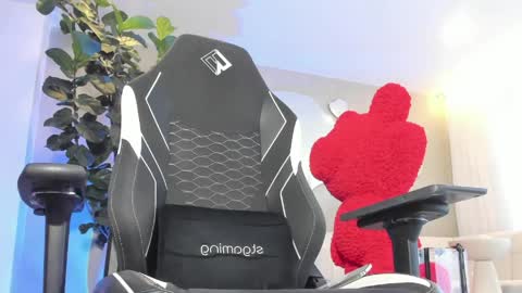 MAICOL  online show from April 14, 7:20 pm