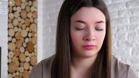 Lucy online show from March 14, 1:55 am