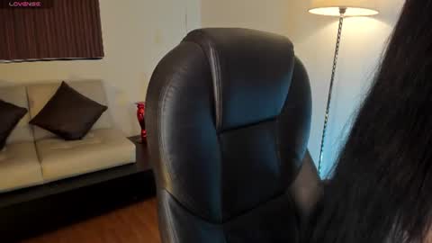 Snapshot of maiiitee_ chatting on July 25, 5:10 pm Mait online show from July 25, 5:10 pm