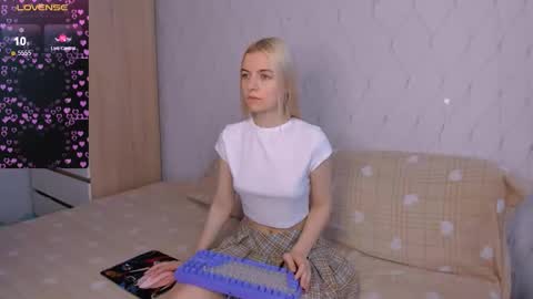 Your kitty online show from February 7, 3:32 am