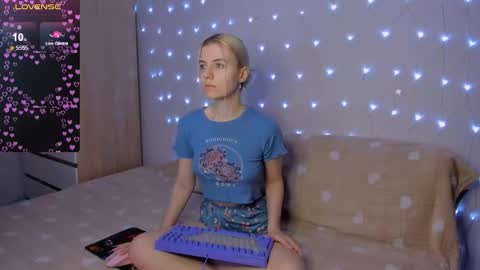 Your kitty online show from February 16, 4:03 pm