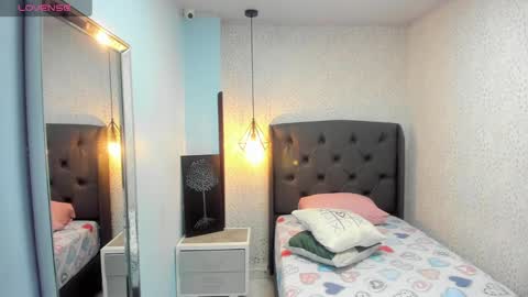 Snapshot of mailylove1 chatting on February 19, 4:00 pm M A I L Y online show from February 19, 4:00 pm