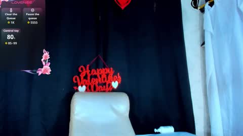 Mailyn online show from February 28, 8:10 pm