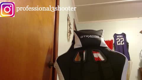 Snapshot of mainecollegeboy chatting on January 27, 9:44 am mainecollegeboy online show from January 27, 9:44 am