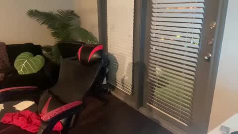 Snapshot of maira83cd chatting on December 31, 5:11 am Maira online show from December 31, 5:11 am