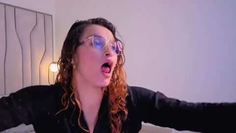 Snapshot of maise_hill1 chatting on May 20, 1:28 pm MAISE online show from May 20, 1:28 pm