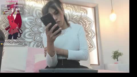 Snapshot of maiskeenzamara chatting on February 5, 4:55 pm Zamara.... online show from February 5, 4:55 pm