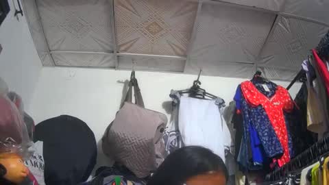 maite2020 online show from December 7, 1:03 am