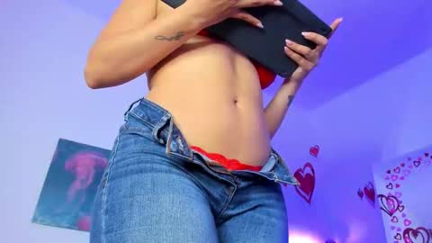 Snapshot of maithe_022 chatting on February 21, 7:04 pm mai online show from February 21, 7:04 pm