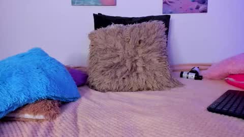 Snapshot of maithe_022 chatting on February 26, 7:24 pm mai online show from February 26, 7:24 pm