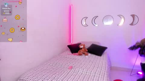 MAITHEFERRER online show from December 5, 5:48 am