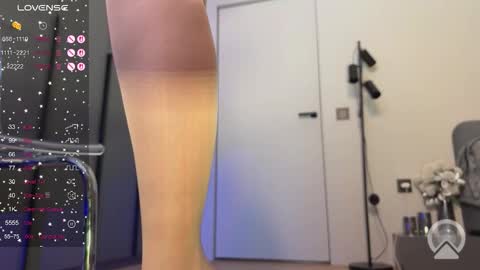 majestic_madam online show from February 26, 2:21 am