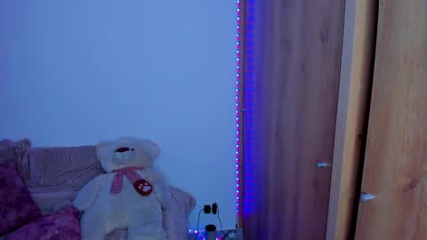 majito online show from February 19, 11:45 pm