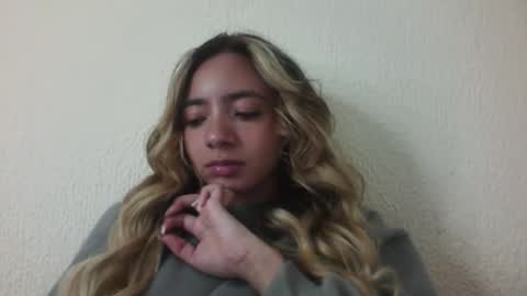 majo_gomezz online show from January 13, 6:08 am