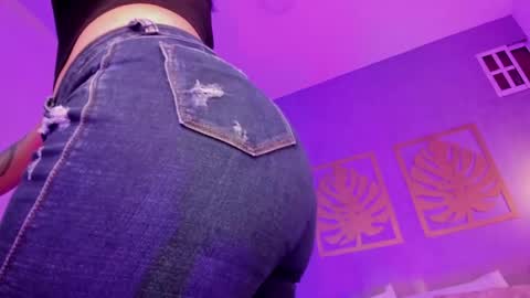Snapshot of majo_rose chatting on April 30, 6:36 pm MAJO ROSE online show from April 30, 6:36 pm