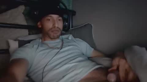 majorb121 online show from December 31, 6:57 pm