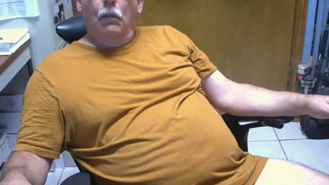 Snapshot of majormike34 chatting on July 21, 2:25 am majormike34 online show from July 21, 2:25 am