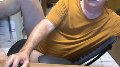 Snapshot of majormike34 chatting on July 24, 12:36 pm majormike34 online show from July 24, 12:36 pm