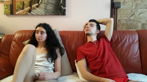 Snapshot of make_me_feel chatting on January 11, 1:53 pm Lena Ian online show from January 11, 1:53 pm