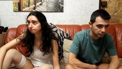 Snapshot of make_me_feel chatting on September 29, 5:18 pm Lena Ian online show from September 29, 5:18 pm