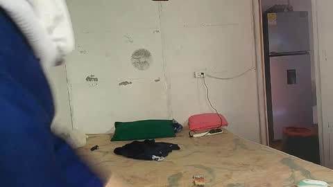 Snapshot of makell_bundchen chatting on May 30, 12:02 pm makell_bundchen online show from May 30, 12:02 pm
