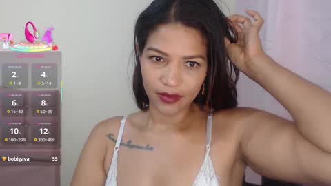 MAKENNAA online show from March 10, 10:20 am