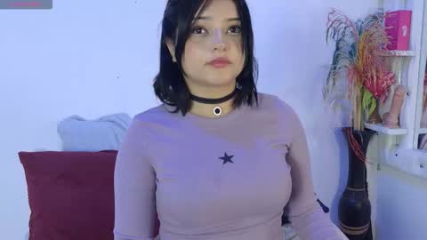 Snapshot of makii__ chatting on February 7, 8:34 pm Maki online show from February 7, 8:34 pm