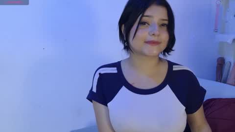 Snapshot of makii__ chatting on February 10, 8:02 pm Maki online show from February 10, 8:02 pm