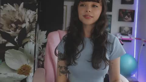 Snapshot of makiyahbelle2 chatting on May 13, 6:00 am MakiyahBelle online show from May 13, 6:00 am