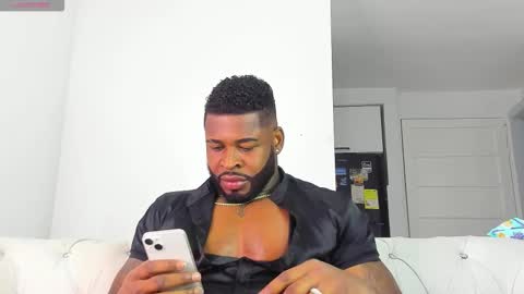 Makonnen online show from February 12, 5:02 am