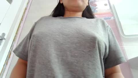 Maya online show from June 1, 1:02 pm
