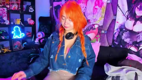 Snapshot of maky_coss chatting on June 9, 1:34 pm maky_coss online show from June 9, 1:34 pm