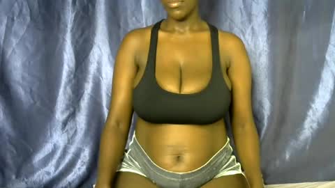 Snapshot of malaika_musa chatting on June 16, 4:09 pm malaika_musa online show from June 16, 4:09 pm