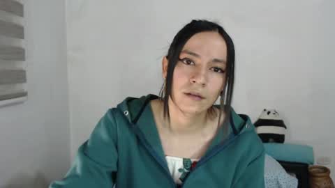 Snapshot of malasexychick chatting on April 25, 1:41 pm Mariapau online show from April 25, 1:41 pm