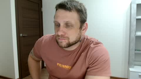 malchyshka online show from April 6, 8:21 pm