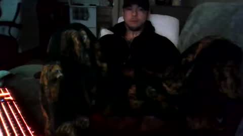 Snapshot of malcolmlow chatting on May 9, 1:05 pm MalcolmLow online show from May 9, 1:05 pm