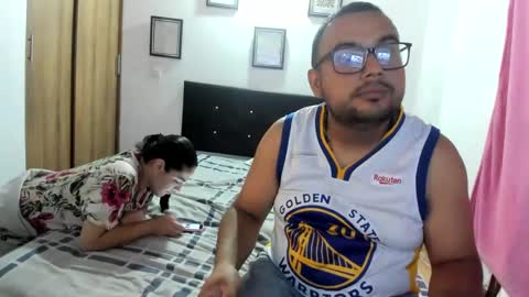 malcom y sara  online show from January 8, 7:56 pm