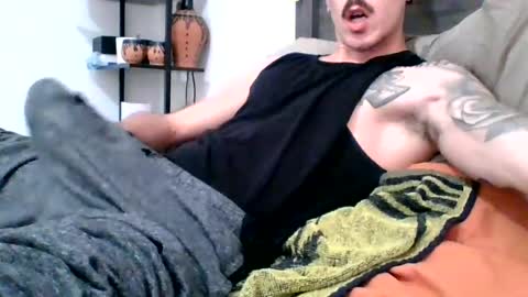 Snapshot of malemuscle11 chatting on July 27, 6:15 pm Men online show from July 27, 6:15 pm