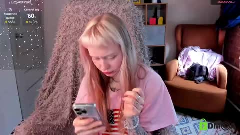 Malena online show from April 12, 10:31 am