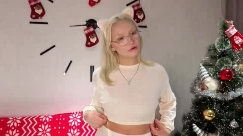 Evelyn online show from January 7, 5:43 am