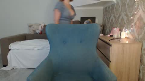 Snapshot of mallinia chatting on November 23, 10:15 am mallinia online show from November 23, 10:15 am