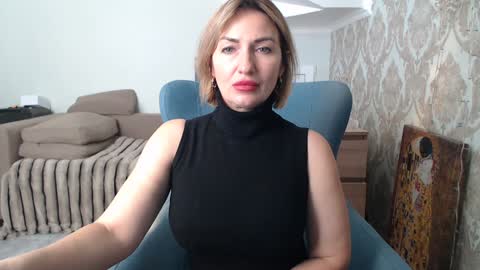 Snapshot of mallinia chatting on March 1, 11:01 am mallinia online show from March 1, 11:01 am