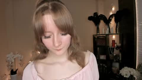 Lilit online show from April 4, 4:04 pm