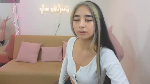 Malory  online show from February 8, 7:05 pm