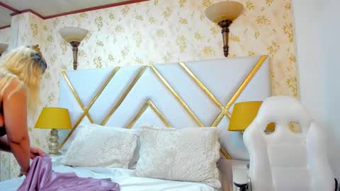 MalorySweet  online show from October 13, 1:11 pm